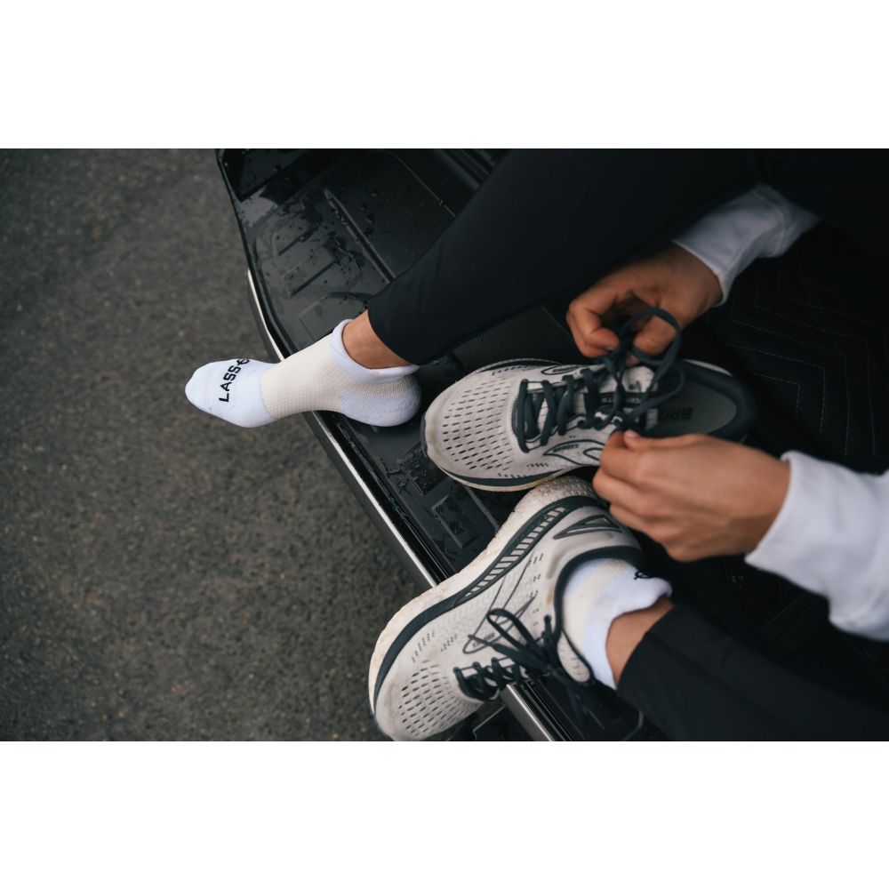 Performance Compression Socks Low Tab White